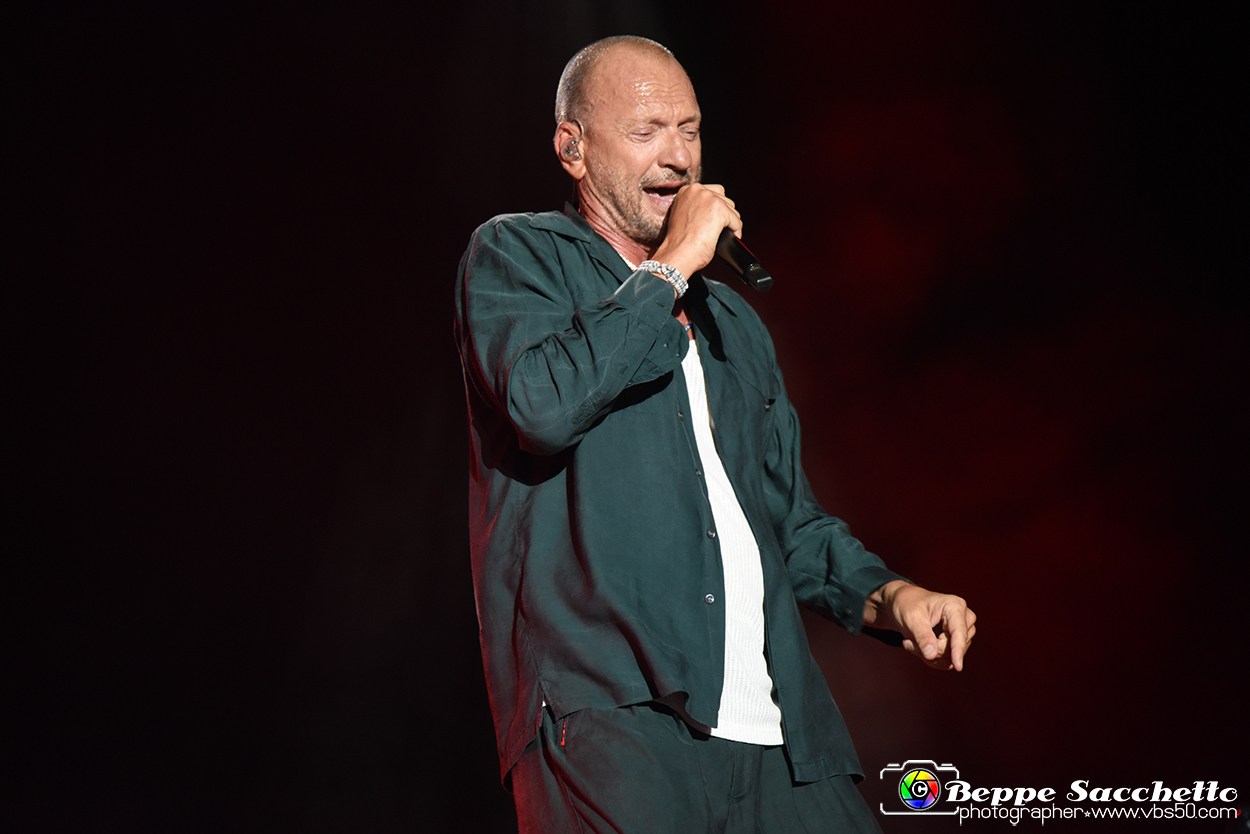 VBS_0957 - Concerto Biagio Antonacci - Palco Centrale Tour 2023.jpg